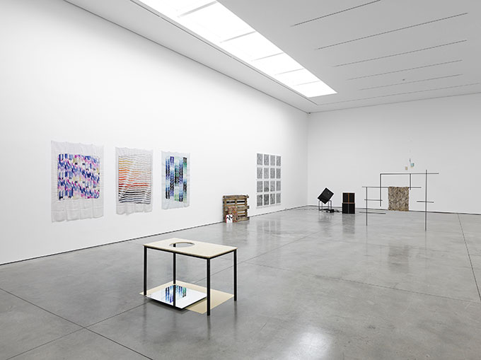 OPEN CUBE EN WHITE CUBE