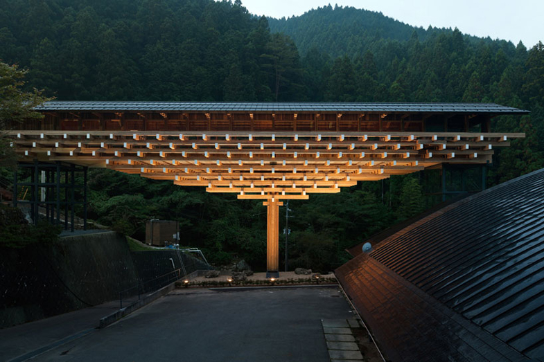 YUSUHARA, UN MUSEO EN UN PUENTE.