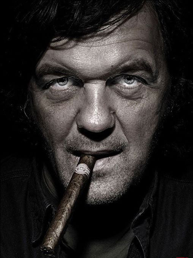EMIR KUSTURICA: SERBIA A TRAVÉS DE SUS OJOS