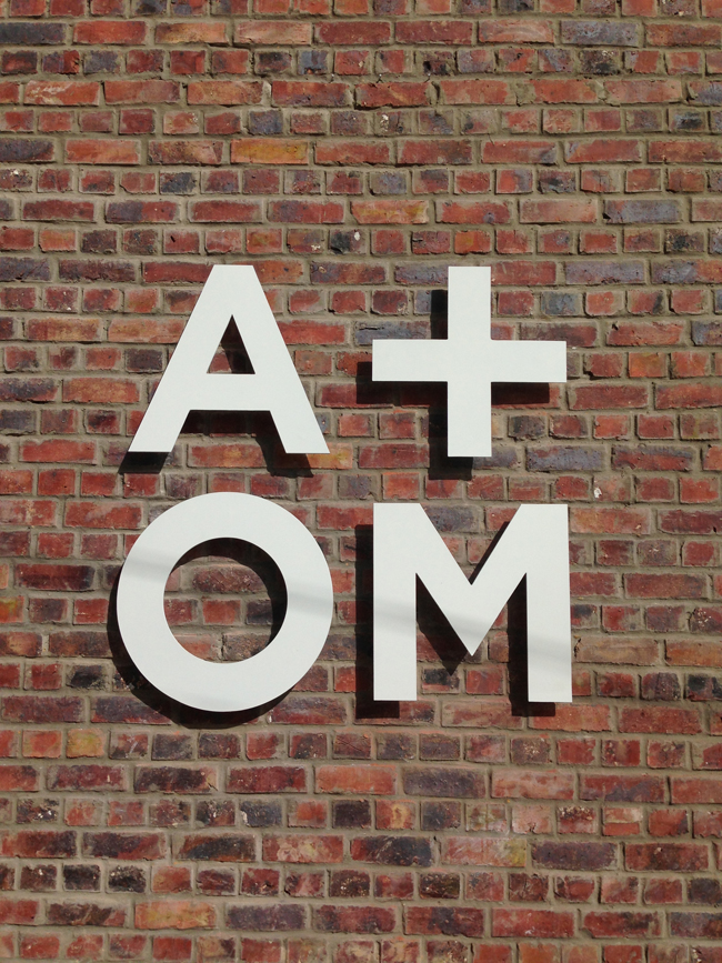 ATOM Y EL DISEÑO EN COLOMBIA