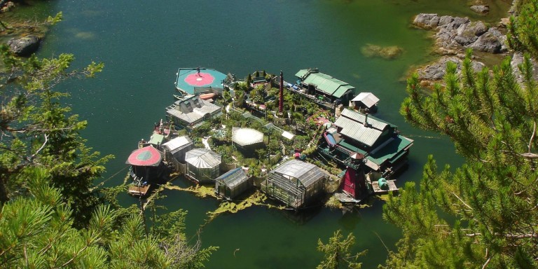 FORTALEZA FLOTANTE