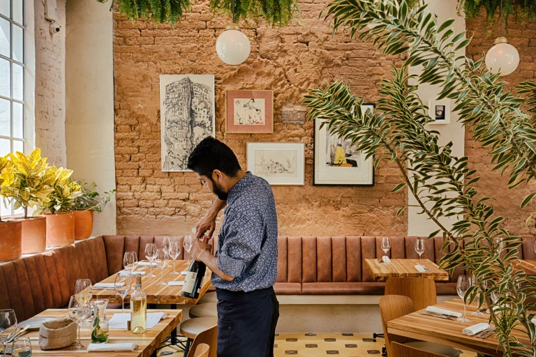 RESTAURANTE BOGOTÁ: CAFÉ-BAR