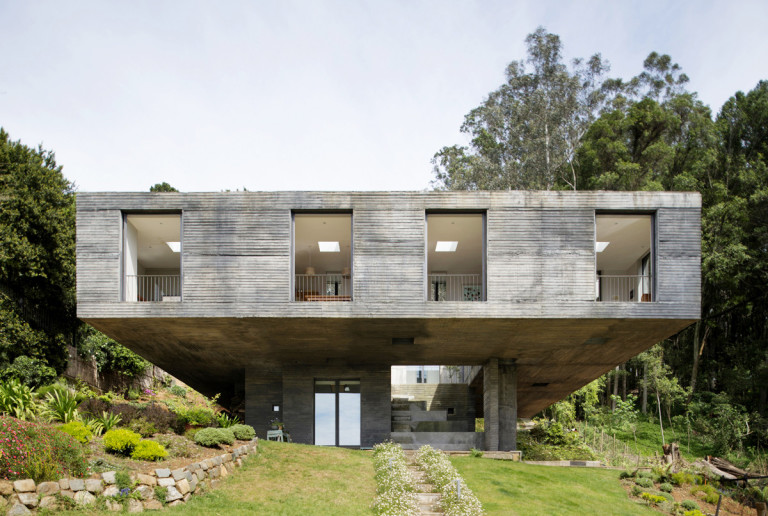 LA CASA DE LAS MONTAÑAS CHILENAS