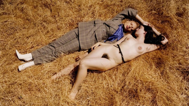 INTRIGA Y SENSUALIDAD POR HARLEY WEIR