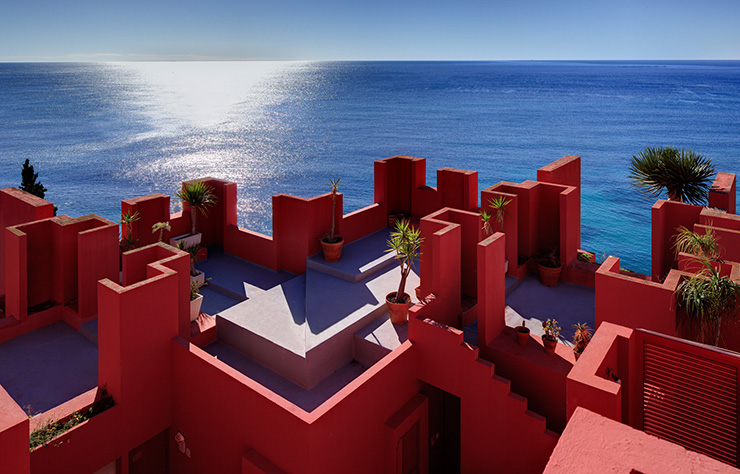 LA MURALLA ROJA