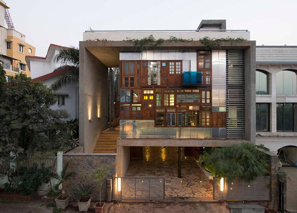 LA CASA RECICLADA DE MUMBAI