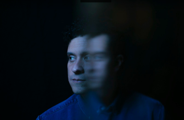 Índigo por Julio Victoria