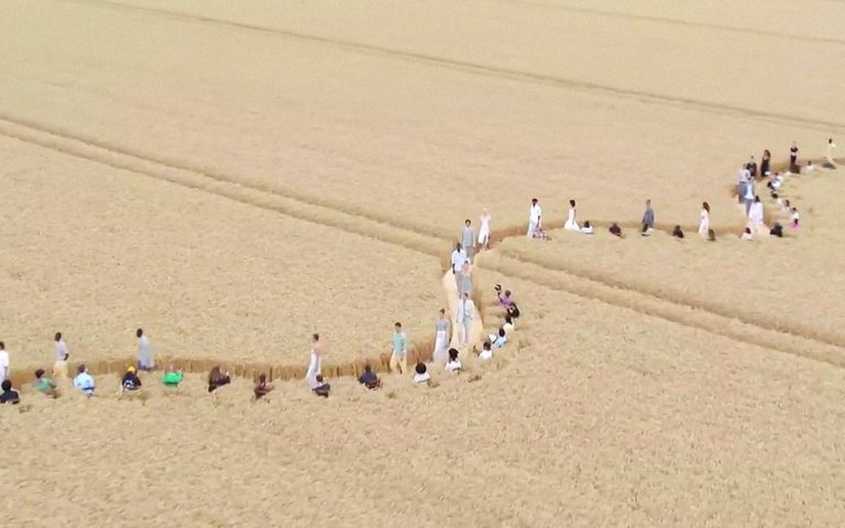 Jacquemus presenta espectáculo en vivo SS21