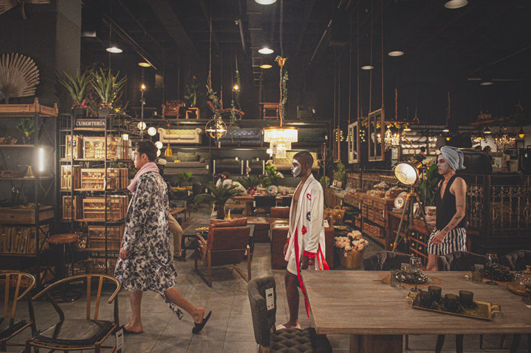 LUGÓ LUGÓ: “Resaca en el motel Nutibara”