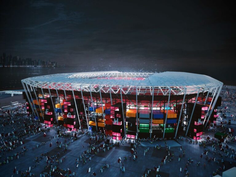 Mundial de Fútbol Qatar. El Stadium 974 es desmontable y construido con contenedores