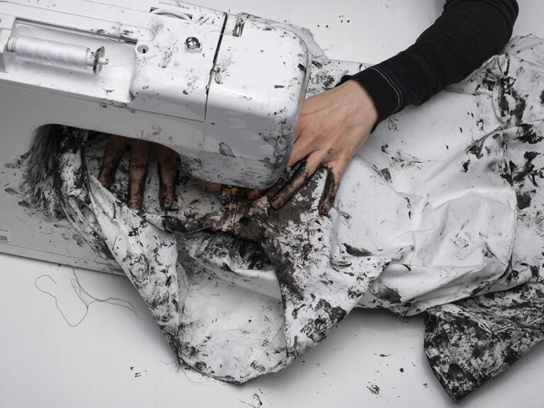 Where Sewing Leaves a Trace: Human Touch