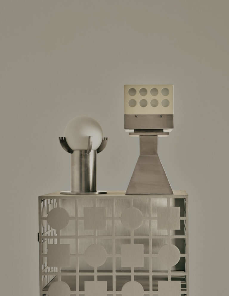 Between Furniture and Sculpture: The World of Animate Objects