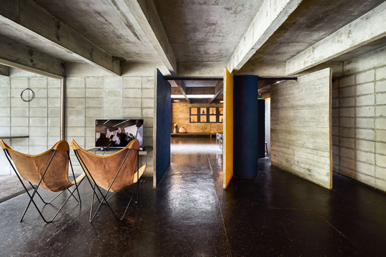 Casa Tomie Ohtake: habitar la práctica